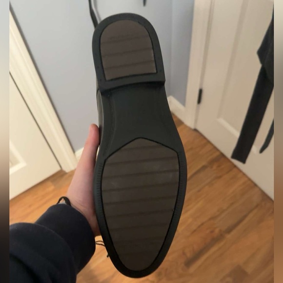 G.H. Bass & Co. Men’s Dress Shoes - Picture 2 of 4